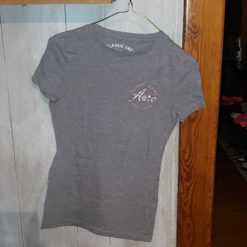 Womens crew neck graphic tee